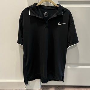 NIKE - black dri-fit tee shirt, size L (boys), in great condition